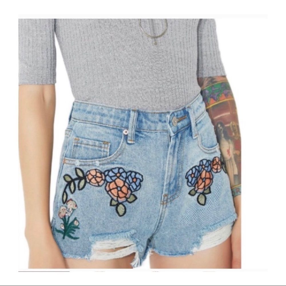 Dance & Marvel High Waist Shorts Cutoff Embroidery Sz S
